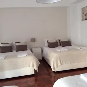 Casa de hóspedes 4u Iv Airport Lisboa