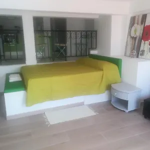  Apartamento Studio With Pool Garden